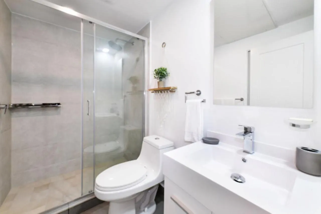 Stylish Luxury Condo, Central Location, Ocean View, Pool, Gym Oranjestad 0*,
