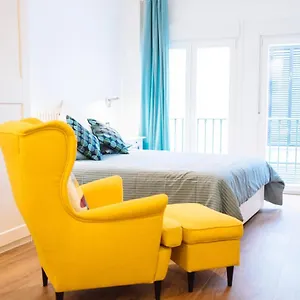 Blonski-yellow Apartment Malaga